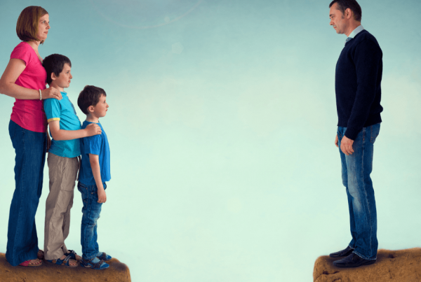 Alienarea parentală reprezintă o formă distinctă de abuz emoțional