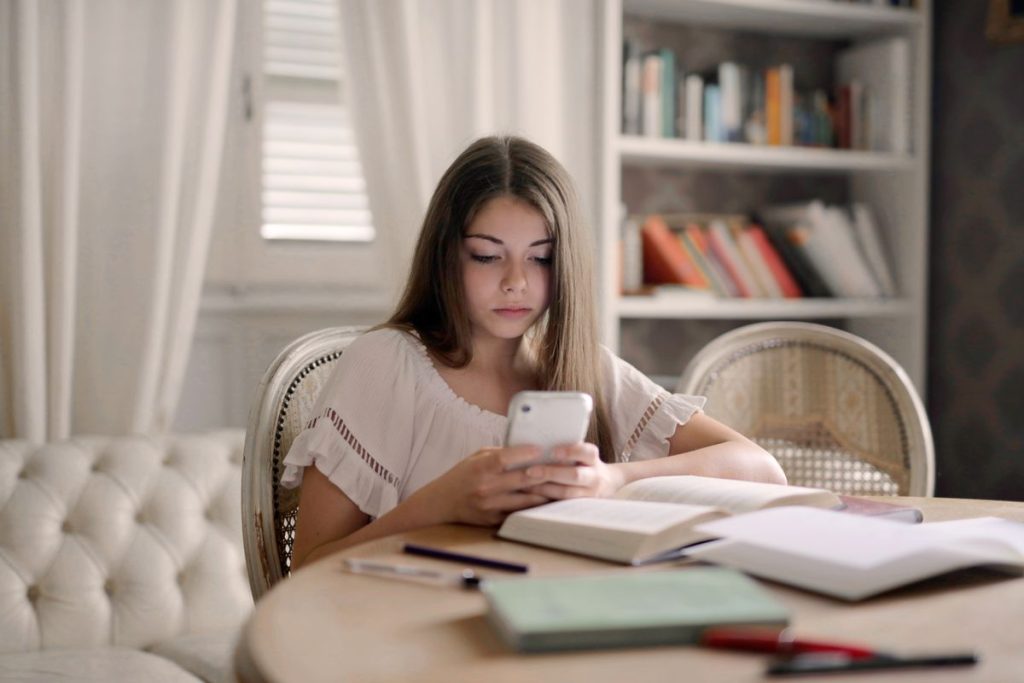 adolescenta responsabilitati teme